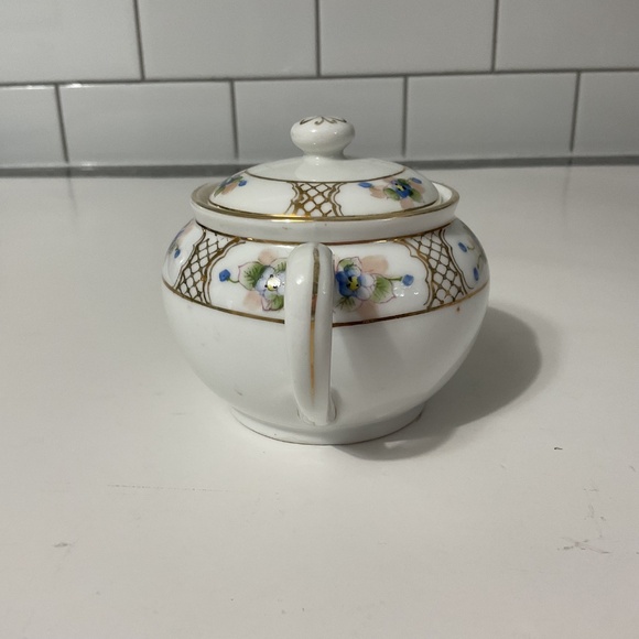 VTG Sugar Bowl Nippon Sunrise Mark Hand Painted Blue Floral Gold Trimmed - Picture 4 of 7